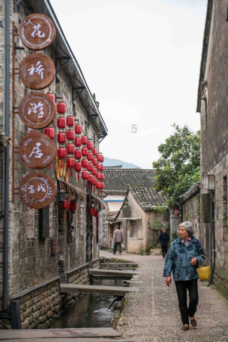 拖欠工资5000元就会坐牢吗？游戏画面